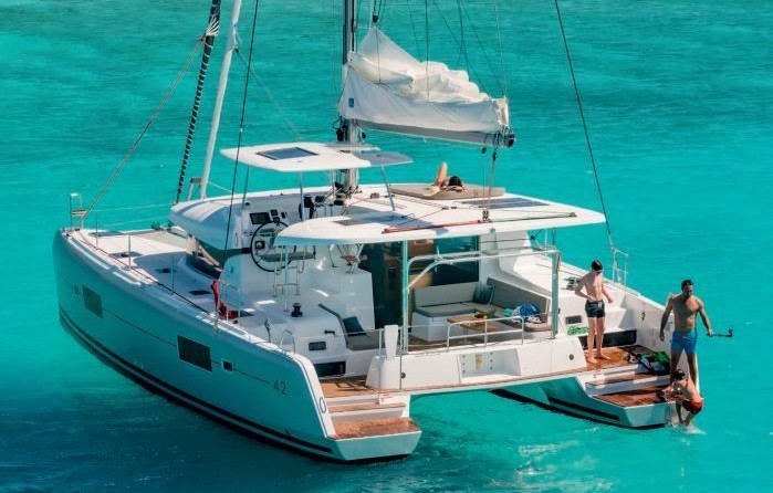 Lagoon 42