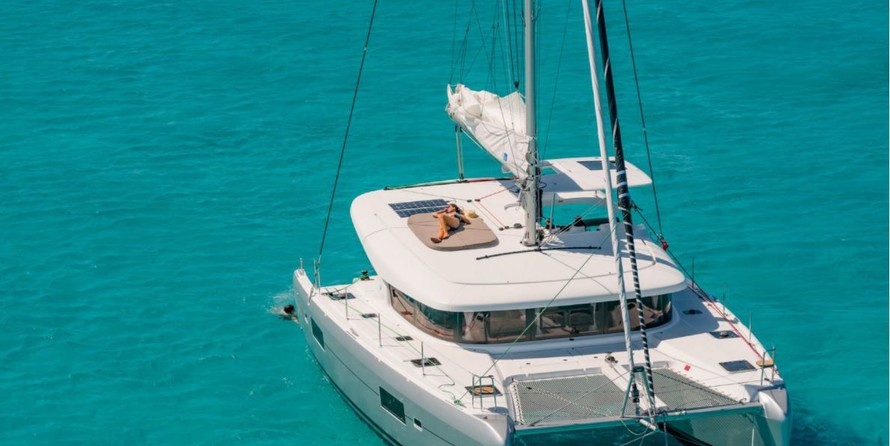 Lagoon 42