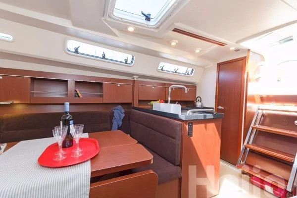 Hanse 345