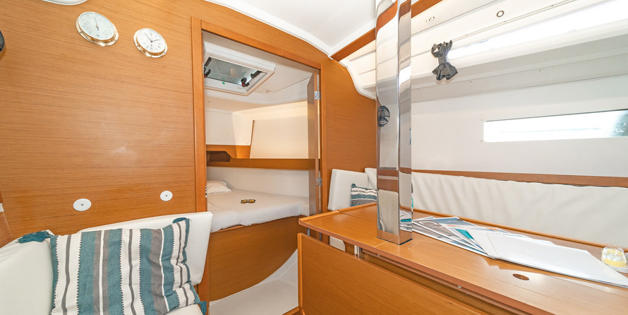Jeanneau Sun Odyssey 349