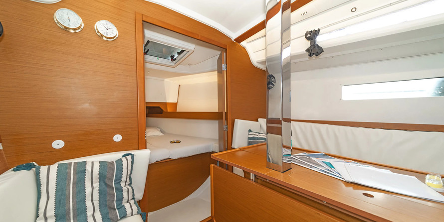 Jeanneau Sun Odyssey 349