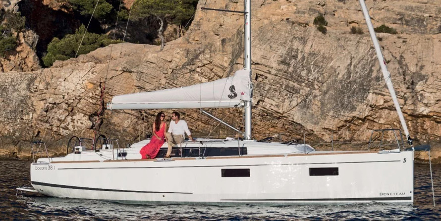 Beneteau Oceanis 38.1