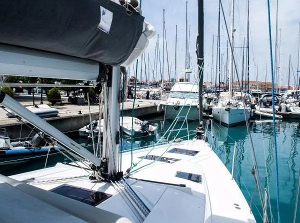 Hanse 415
