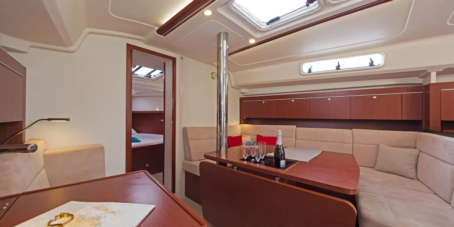 Hanse 415