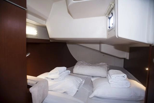 Hanse 415