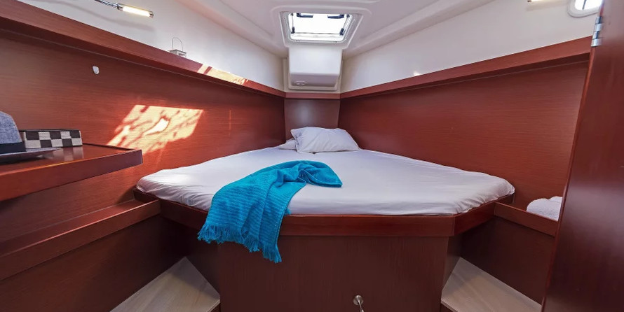 Hanse 415