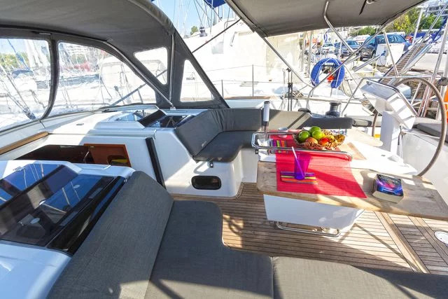 Hanse 455