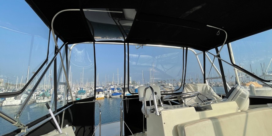 Hatteras 77 Convertible