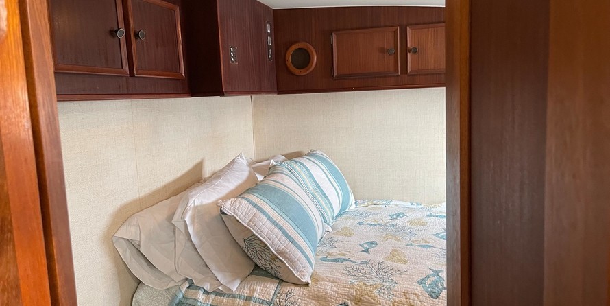 Hatteras 77 Convertible