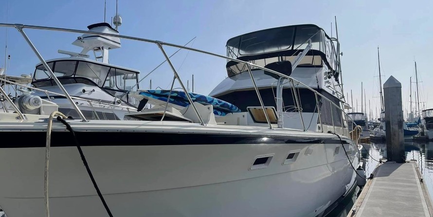 Hatteras 77 Convertible
