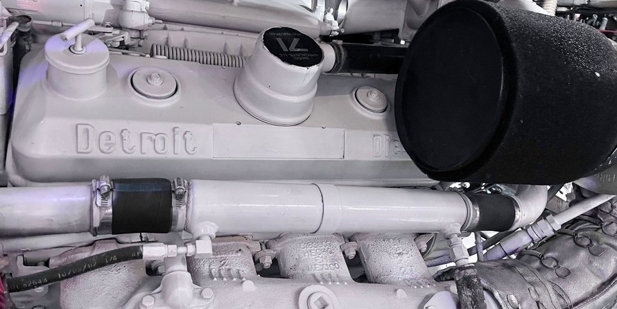 Hatteras 77 Convertible