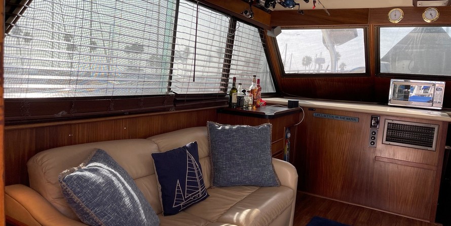 Hatteras 77 Convertible