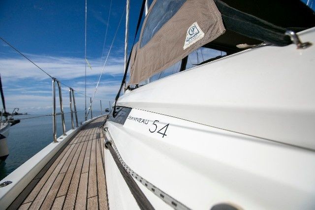 Jeanneau 54