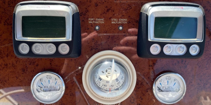 Silverton 33 Convertible