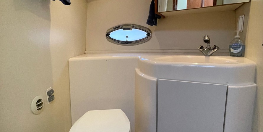 Silverton 33 Convertible