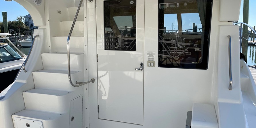 Silverton 33 Convertible