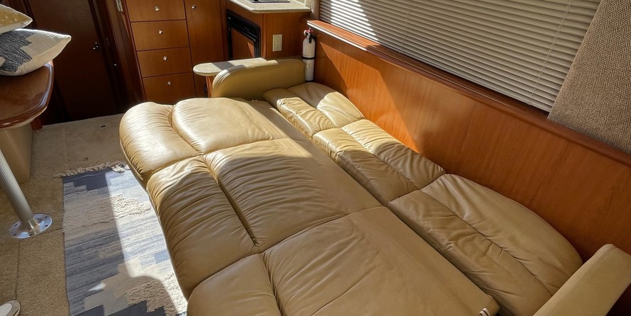 Silverton 33 Convertible