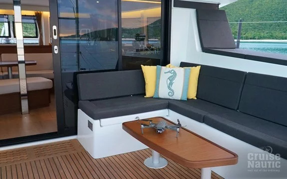 Lagoon 42 - 4 + 2 cab.