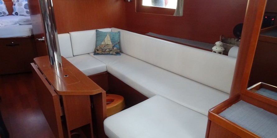 Beneteau Oceanis 41.1