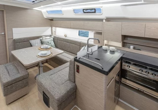 Hanse 458