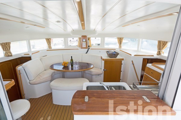 Lagoon 380
