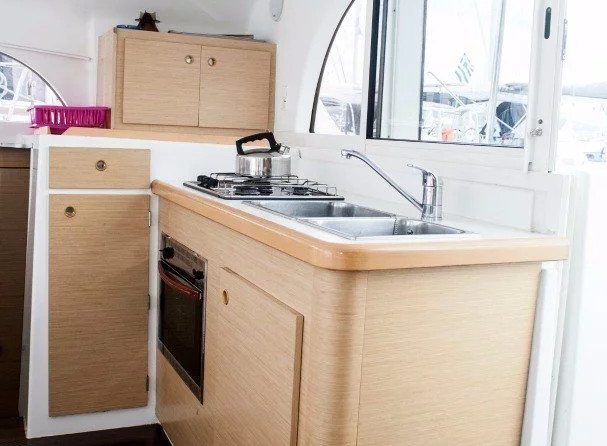 Lagoon 380