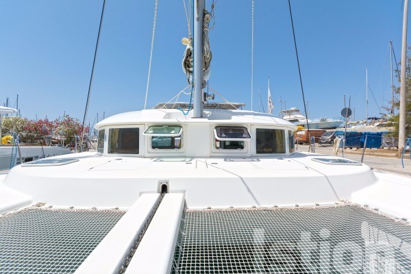 Lagoon 380
