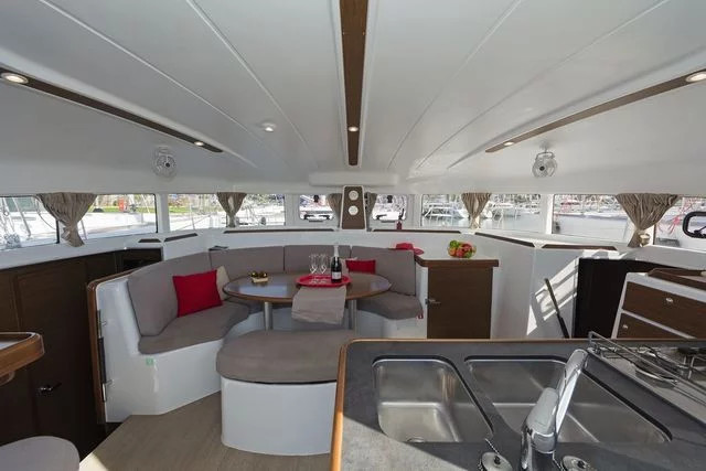 Lagoon 380