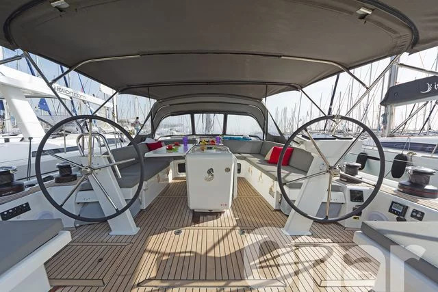 Oceanis 51.1