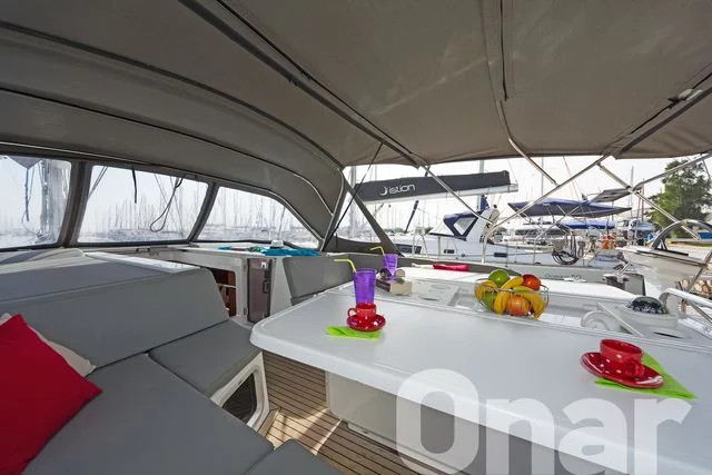 Oceanis 51.1