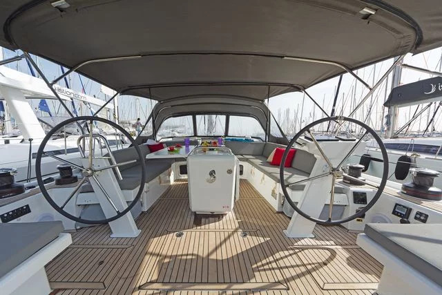 Oceanis 51.1 A/C - GEN