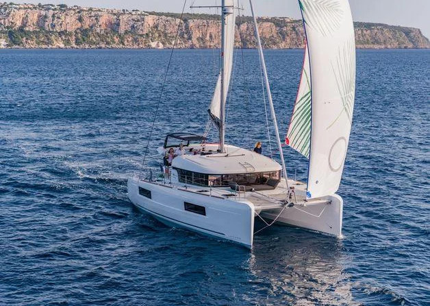 Lagoon 40