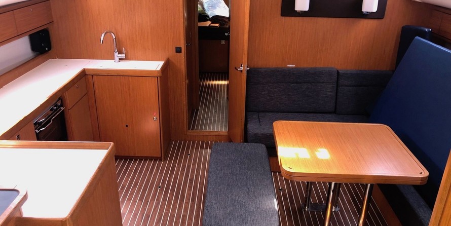 Bavaria Cruiser 51