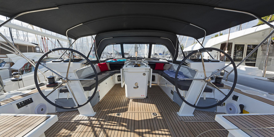 Oceanis 51.1 (5+1 cab) A/C &amp; GEN