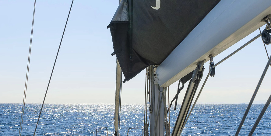 Oceanis 51.1 (5+1 cab) A/C &amp; GEN