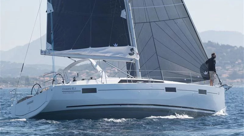 Oceanis 41.1 (3Cab)