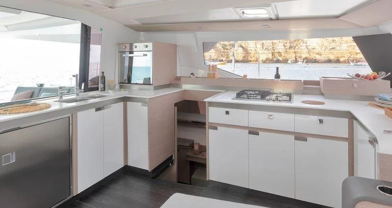 Fountaine Pajot Elba 45