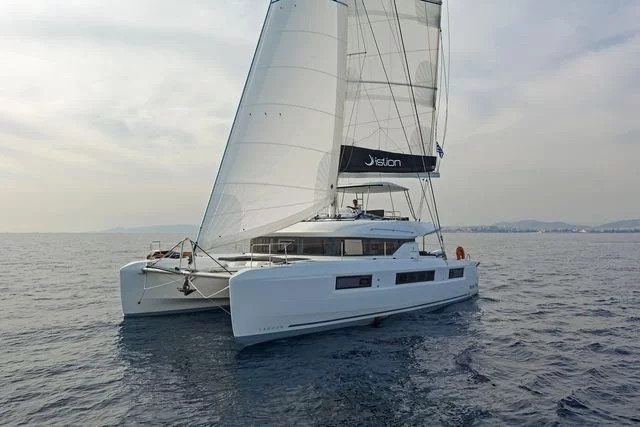 Lagoon 50 AC &amp; GEN &amp; WM