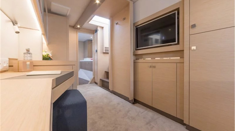 Fountaine Pajot Saona 47