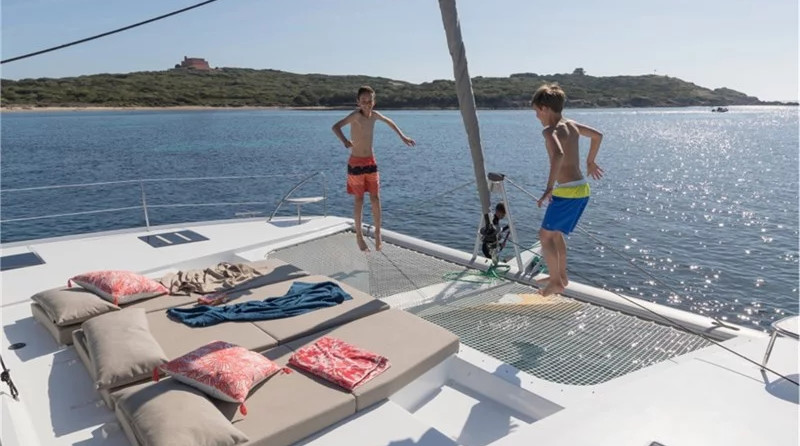 Fountaine Pajot Saona 47