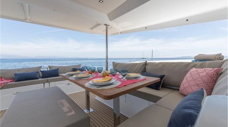 Fountaine Pajot Saona 47