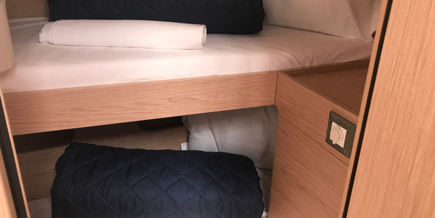 Beneteau Oceanis 46.1