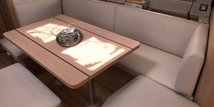 Beneteau Oceanis 46.1