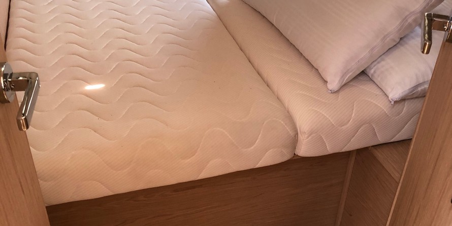 Beneteau Oceanis 46.1