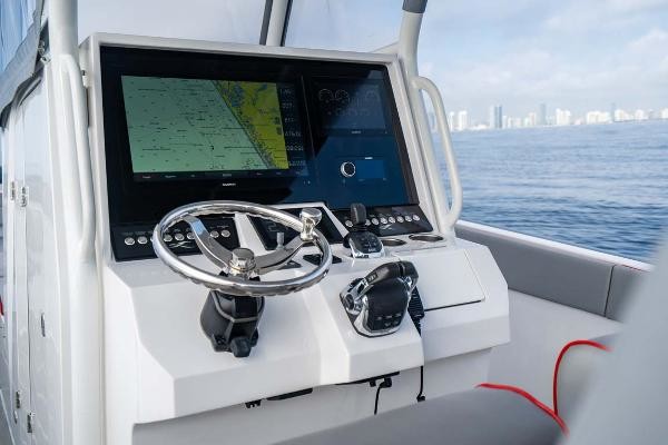 Ocean 1 Yachts Rouge 370