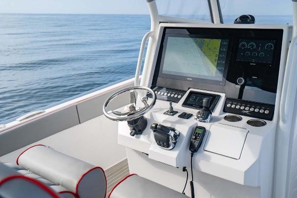 Ocean 1 Yachts Rouge 370