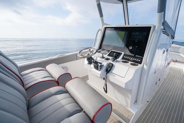 Ocean 1 Yachts Rouge 370