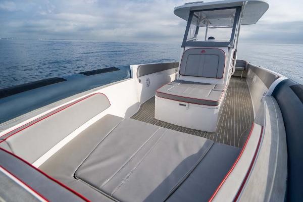 Ocean 1 Yachts Rouge 370