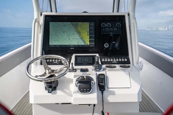 Ocean 1 Yachts Rouge 370