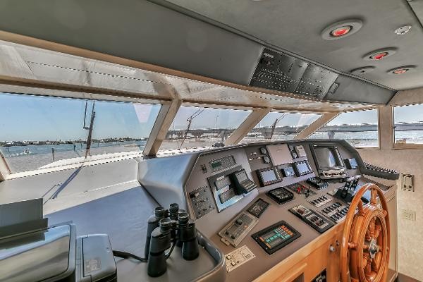 Broward Raised Pilothouse